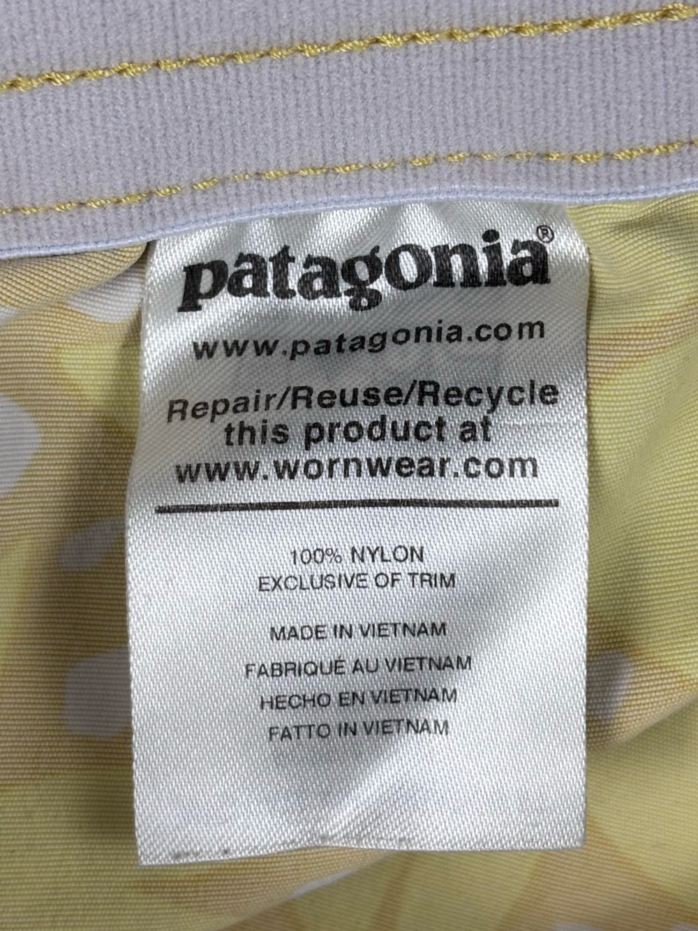 Patagonia Baggies Floral Yellow Nylon Shorts Women’s Medium 4.5” Inseam - Picture 5 of 6